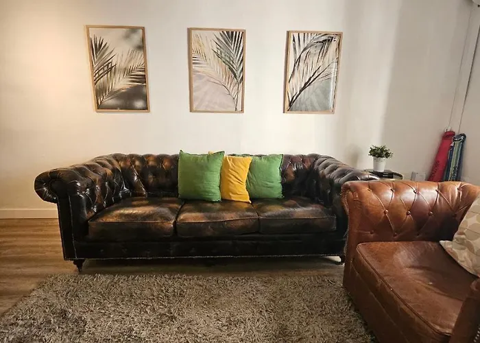 Family Flat Near Ramblas Bcn 5 Rooms